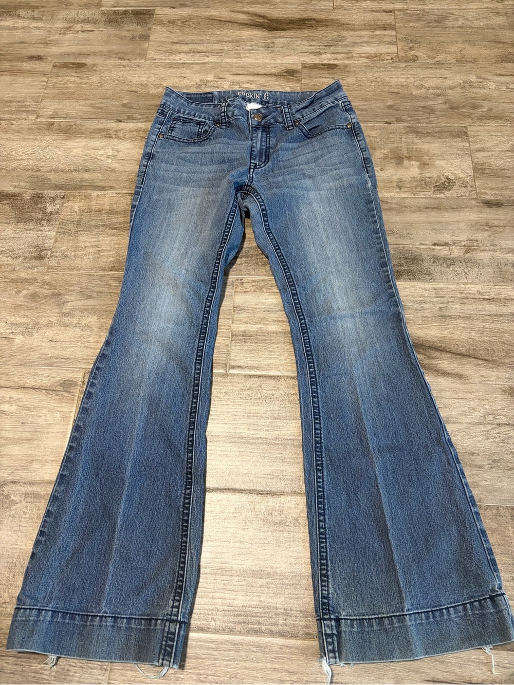 Women's Mid-Blue Flare Jeans with Subtle Fade